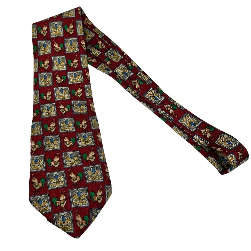 ROOSTER ADORNED ALL OVER PRINT RED MEN’S SILK TIE